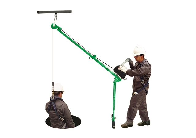 Confined Space Pole Hoist System