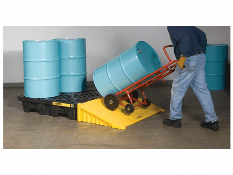 Spill Containment Pallets and Ramps(4)