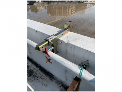 Concrete Parapet Anchor(3)